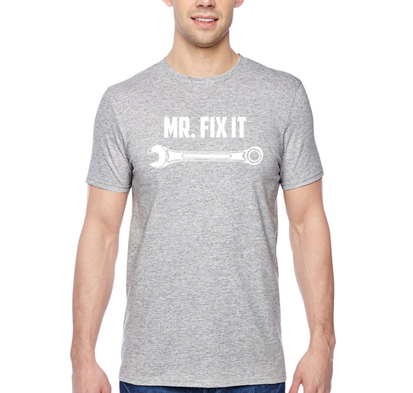 Free Shipping Men's Mr. Fix It Wrench Car Dad Father's Day Crewneck Short Sleeve T-Shirt Funny Birthday Gift Husband Grandpa Grandfather Tee