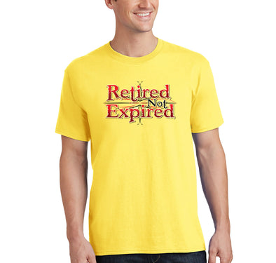 Free Shipping Men's Retired Not Expired Dad Father's Day Crewneck Short Sleeve T-Shirt Funny Birthday Gift Husband Grandpa Grandfather Tee